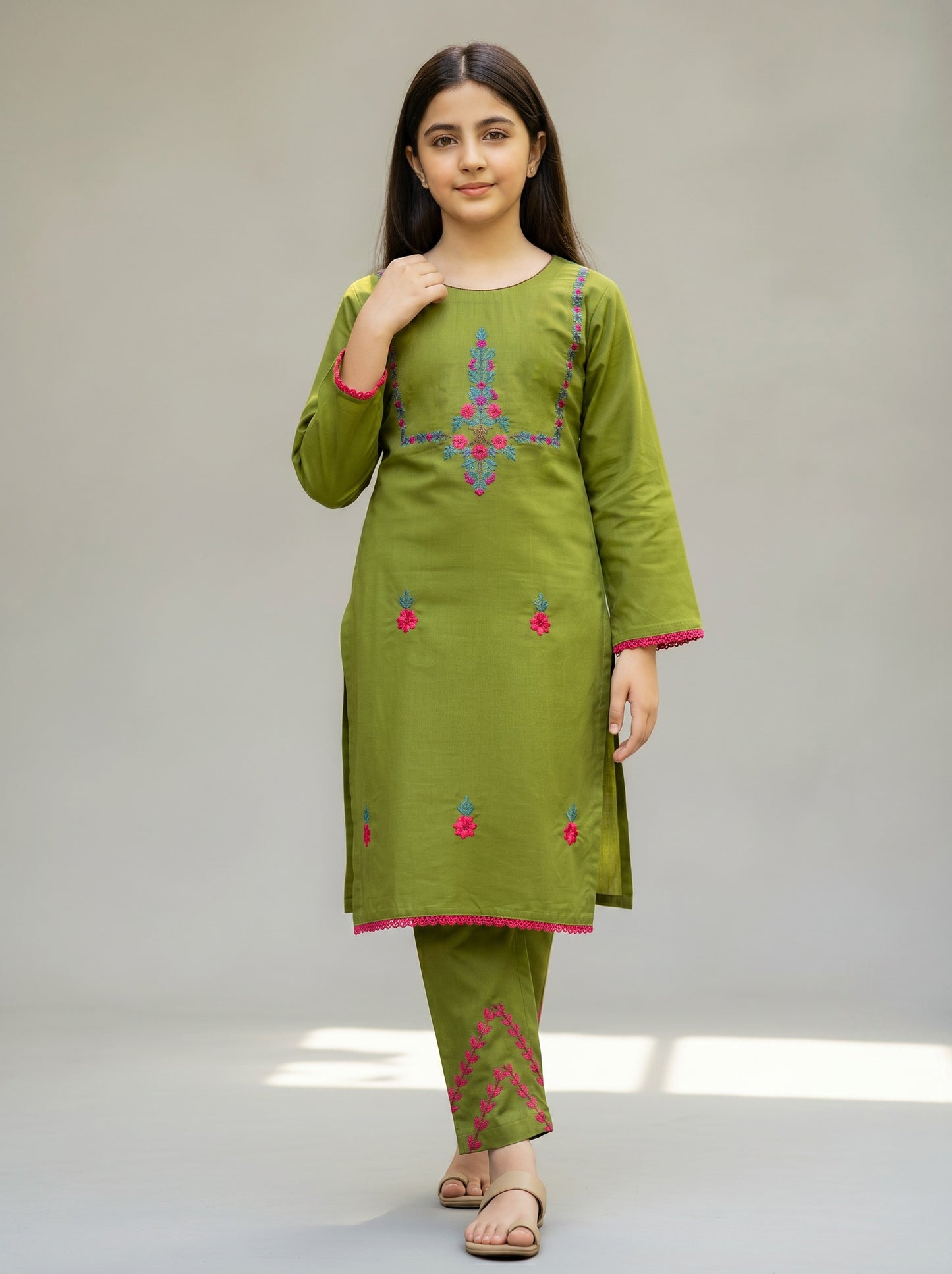 Mehandi Floral Hazara Hand Embroidery (2 Piece)